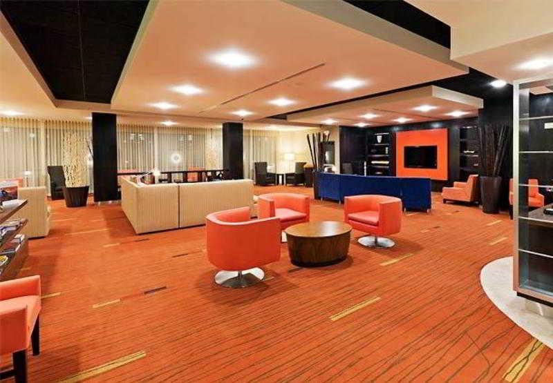 Готель Courtyard By Marriott Tulsa Woodland Hills Екстер'єр фото