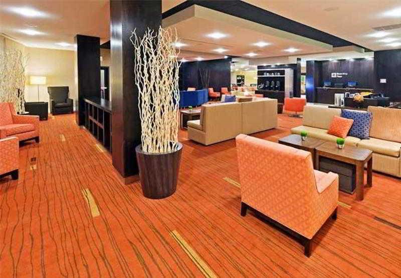 Готель Courtyard By Marriott Tulsa Woodland Hills Екстер'єр фото